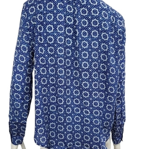 VELVET By Graham & Spencer Printed Blue & White Long Sleeves BNWT Small - Picture 6 of 10